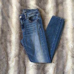 EUC! American Eagle Hi Rise Skinny Jeans